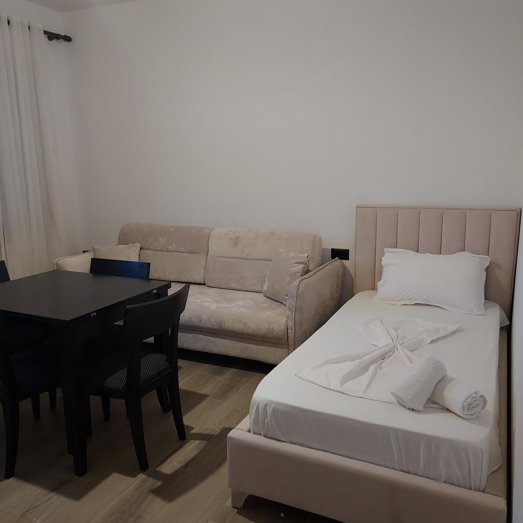 Guesthouse Vlorë Exteriör bild